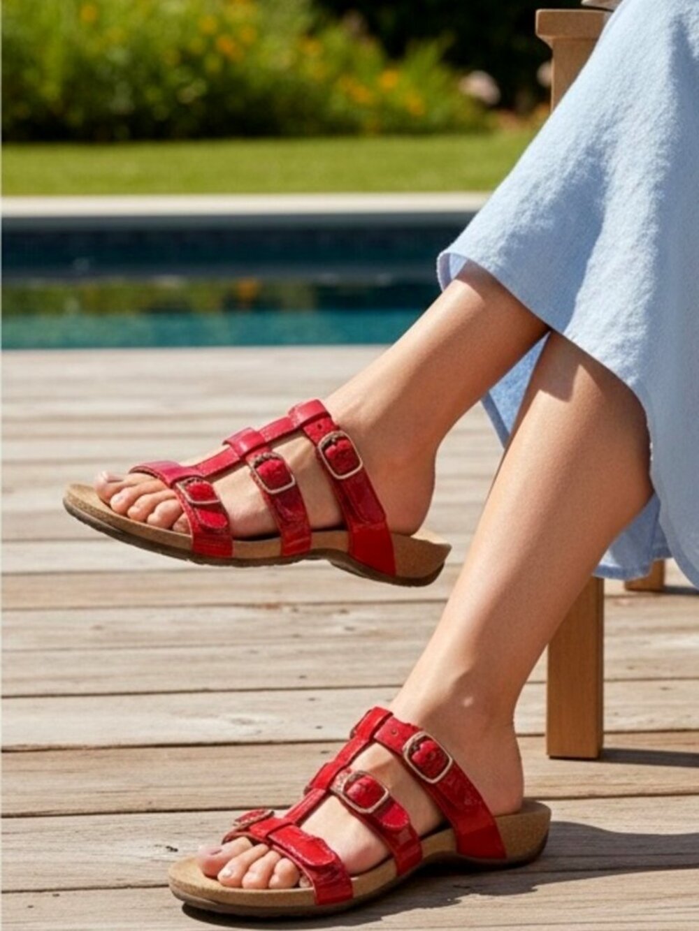 Vionic WIDE Misa Patent Leather Sandals